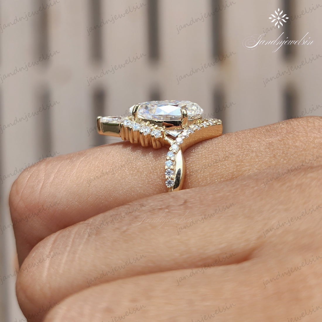 Pear Cut Moissanite Engagement Ring 14K Solid Gold Ring Unique Pear Halo Ring Wedding Ring For Her Vintage Inspire Anniversary Gift For Women