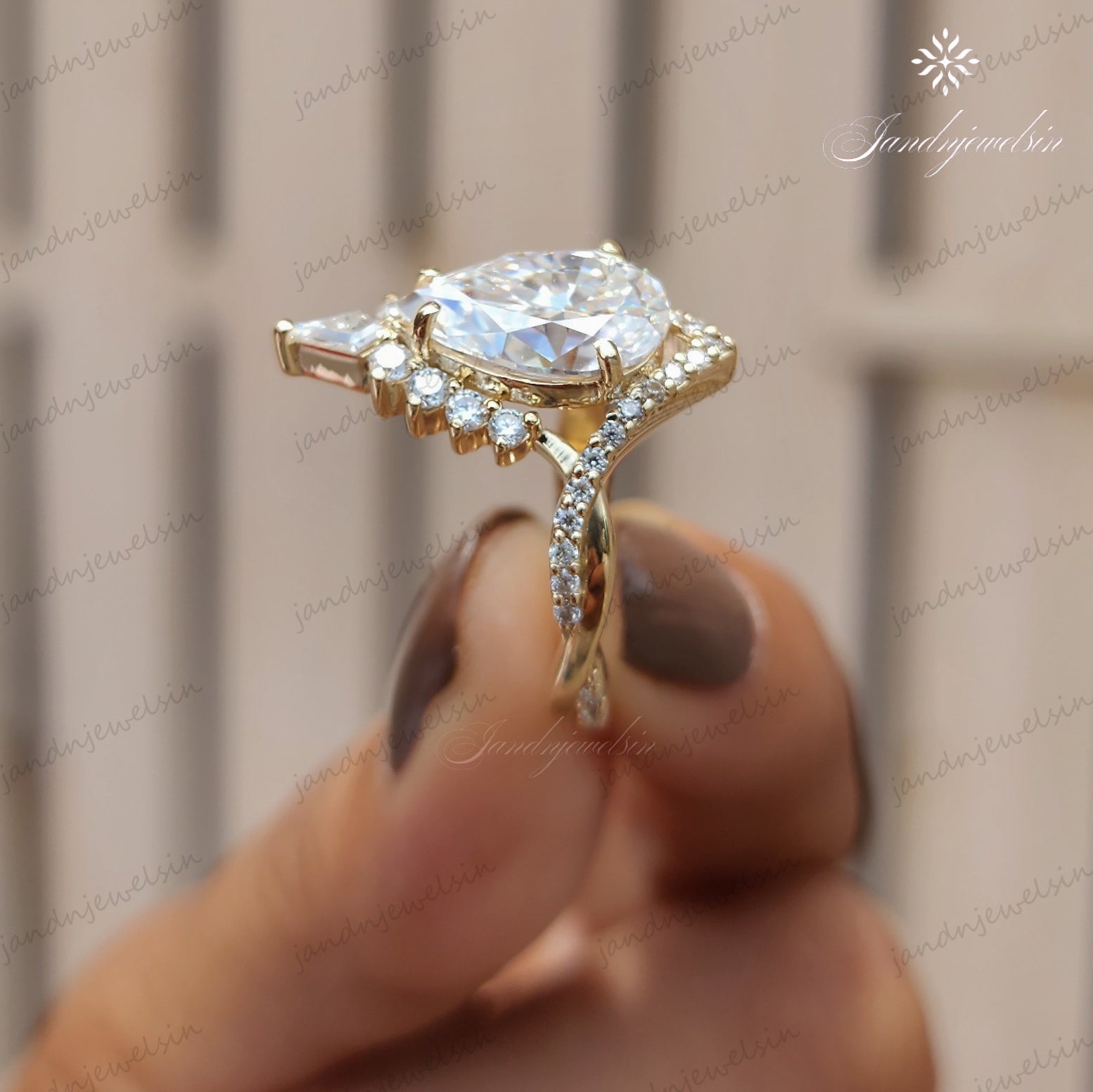 Pear Cut Moissanite Engagement Ring 14K Solid Gold Ring Unique Pear Halo Ring Wedding Ring For Her Vintage Inspire Anniversary Gift For Women