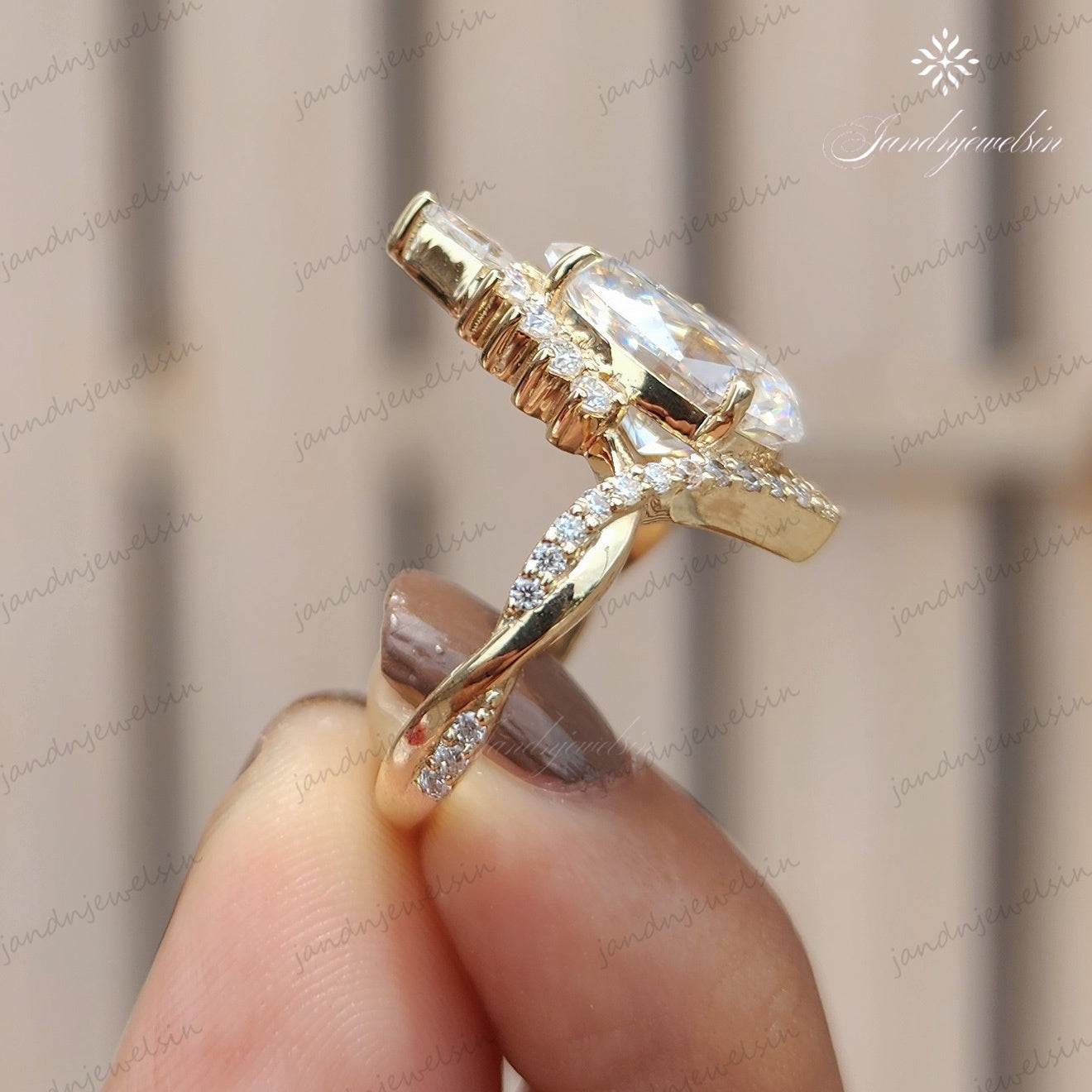 Pear Cut Moissanite Engagement Ring 14K Solid Gold Ring Unique Pear Halo Ring Wedding Ring For Her Vintage Inspire Anniversary Gift For Women