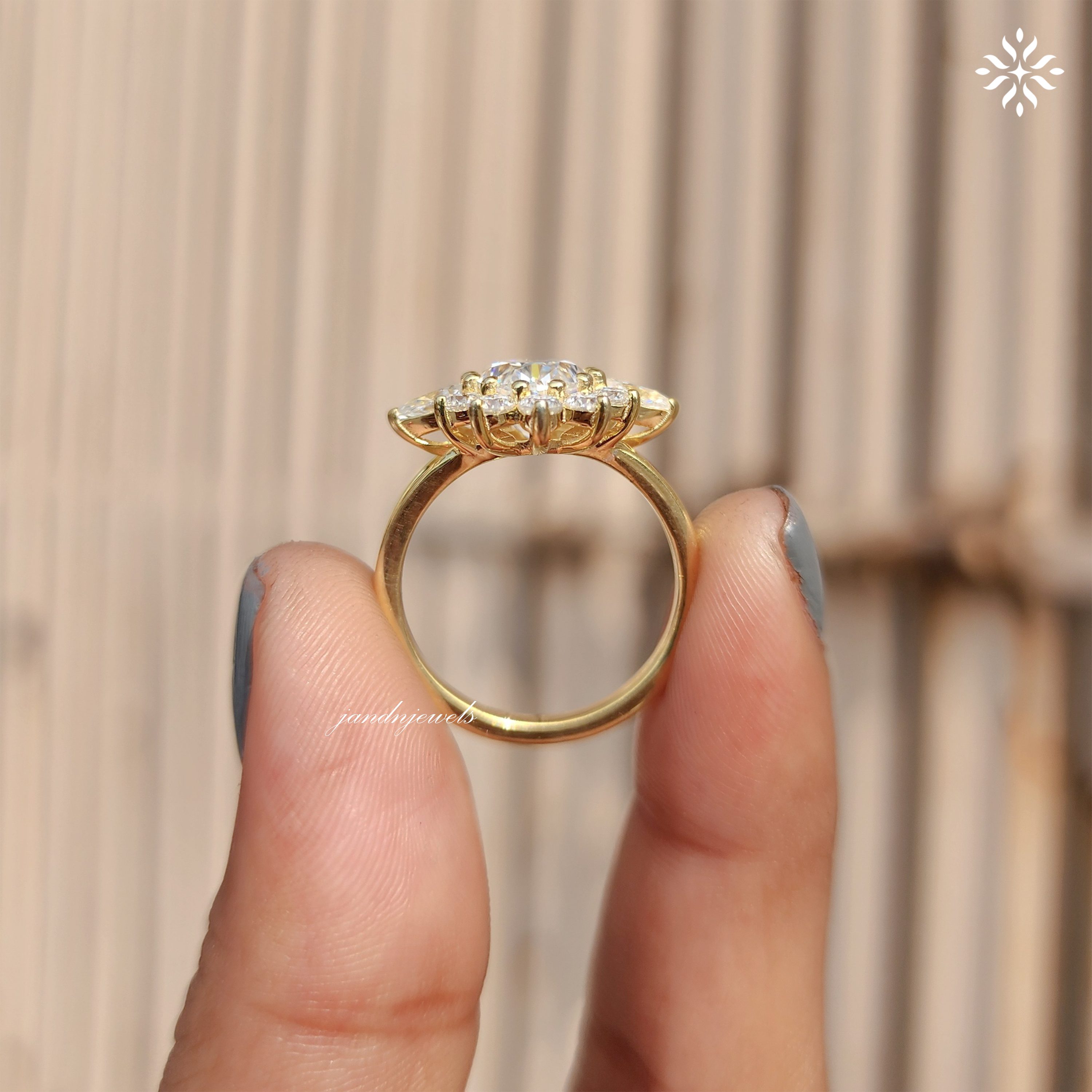 3CT Starburst Oval Moissanite Cluster Ring Floral Halo Engagement Ring Vintage Art Deco Gold Ring Unique Bridal Anniversary Gift