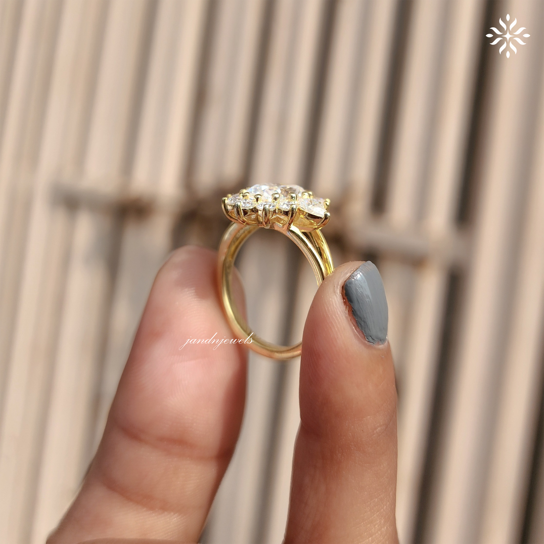 3CT Starburst Oval Moissanite Cluster Ring Floral Halo Engagement Ring Vintage Art Deco Gold Ring Unique Bridal Anniversary Gift