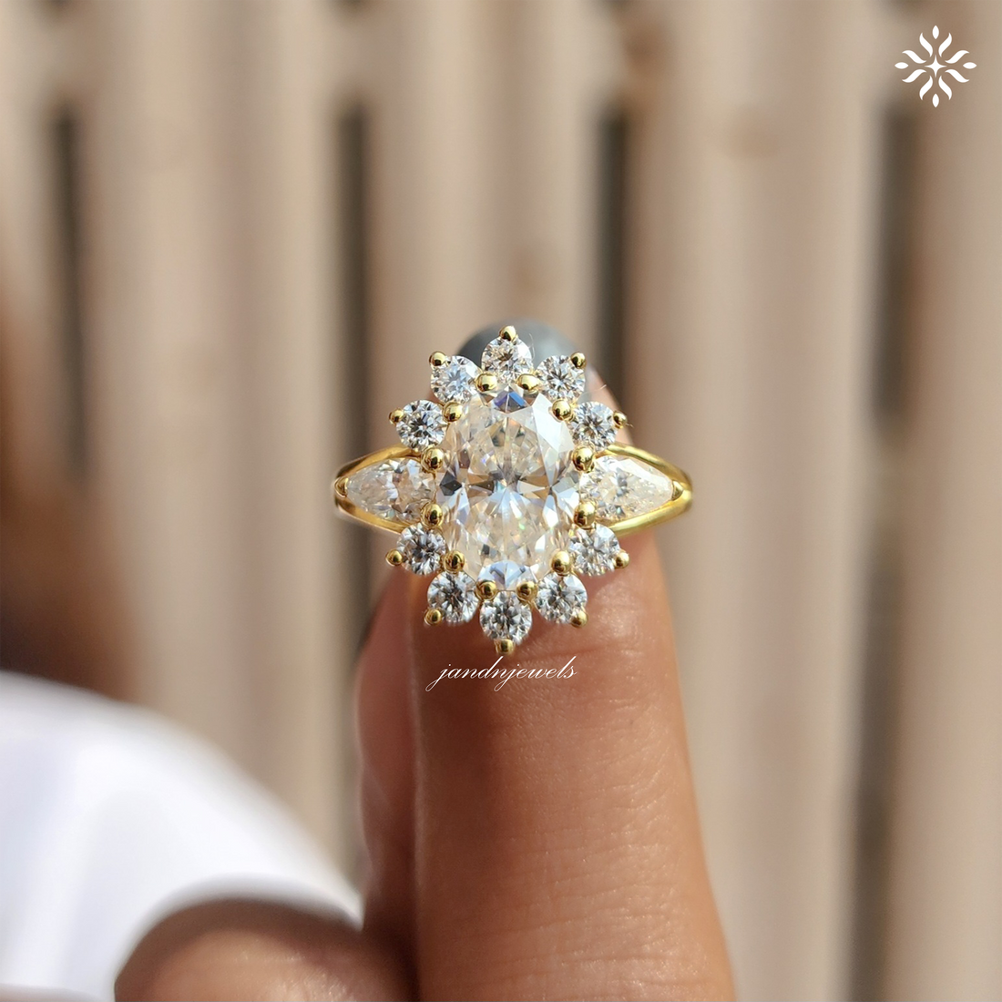 3CT Starburst Oval Moissanite Cluster Ring Floral Halo Engagement Ring Vintage Art Deco Gold Ring Unique Bridal Anniversary Gift