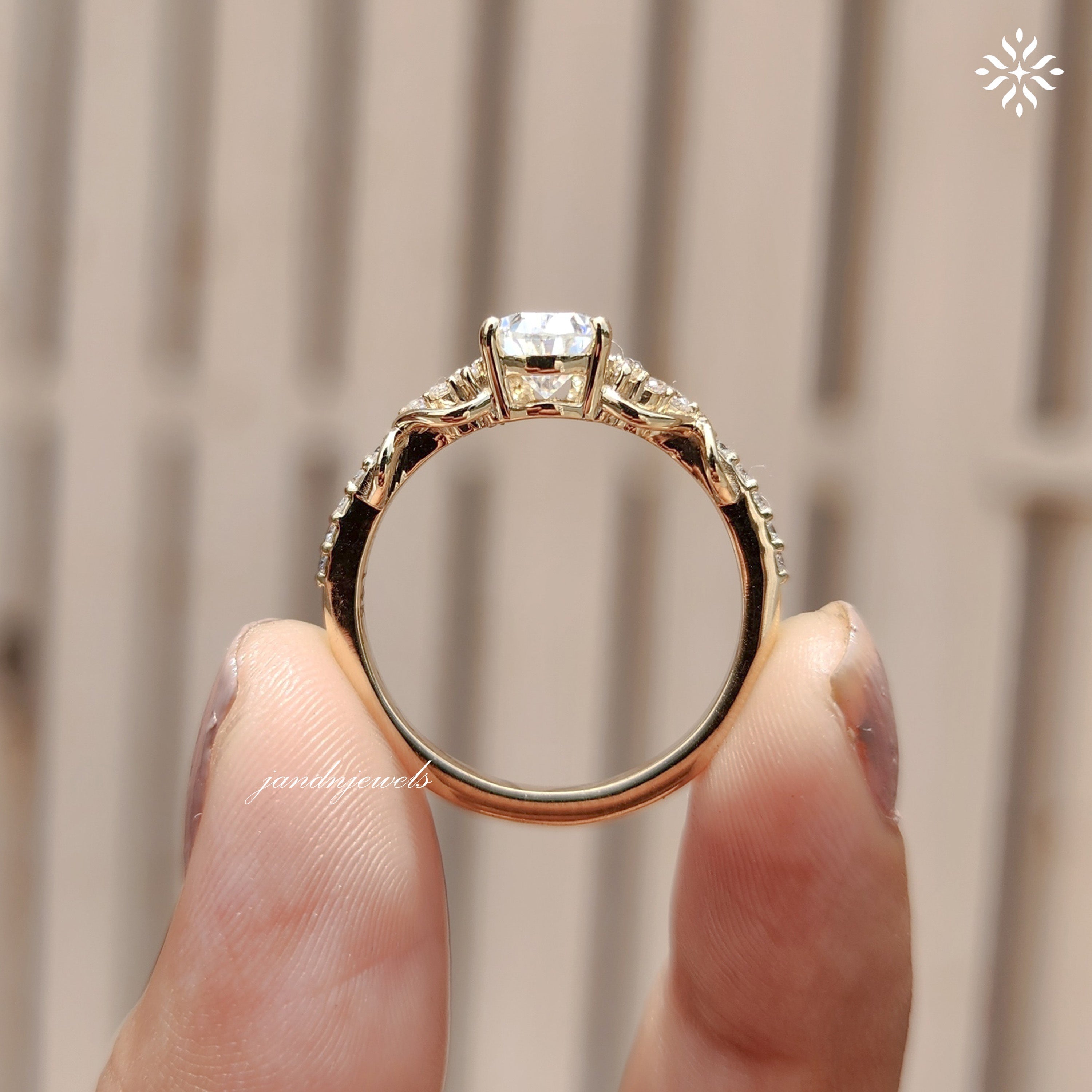 2CT Pear Shaped Moissanite Engagement Ring Floral Twisted Band Ring for Her