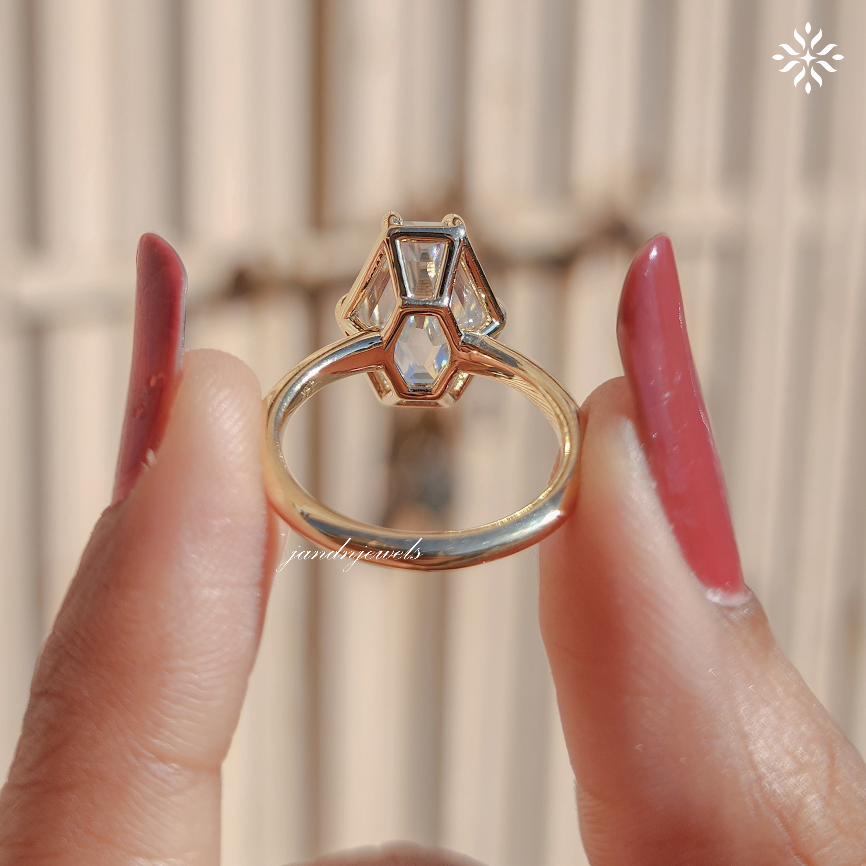 4CT Lozenge Cut Moissanite Engagement Ring 14K Solid Gold Solitaire Bezel And Prong Set Ring Unique Geometric Diamond Ring Wedding Ring