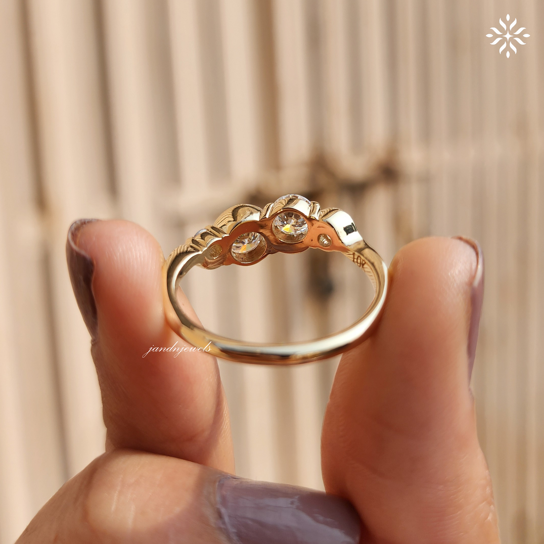 Wavy Diamond Trio Ring in 14K Yellow Gold Wedding Band