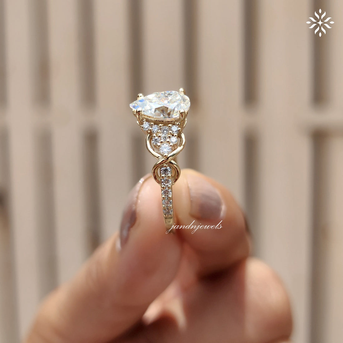 2CT Pear Shaped Moissanite Engagement Ring Floral Twisted Band Ring for Her