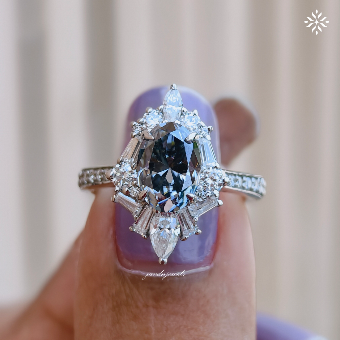 2CT Gray Oval Cut Moissanite Engagement Ring Starburst Halo Ring Cluster Halo Wedding Ring 14K Solid Gold Ring for her