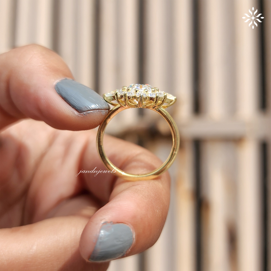 3CT Starburst Oval Moissanite Cluster Ring Floral Halo Engagement Ring Vintage Art Deco Gold Ring Unique Bridal Anniversary Gift