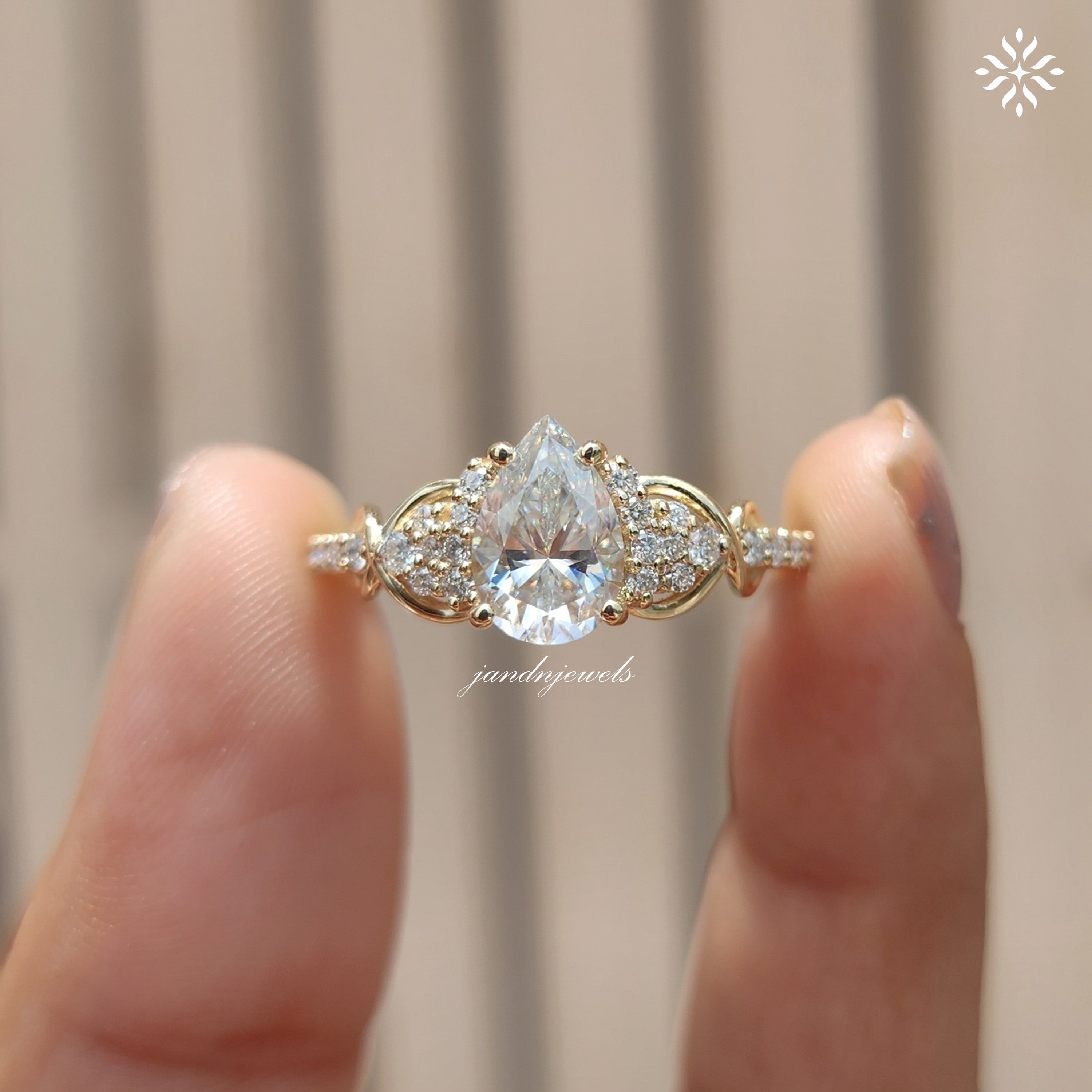 2CT Pear Shaped Moissanite Engagement Ring Floral Twisted Band Ring for Her