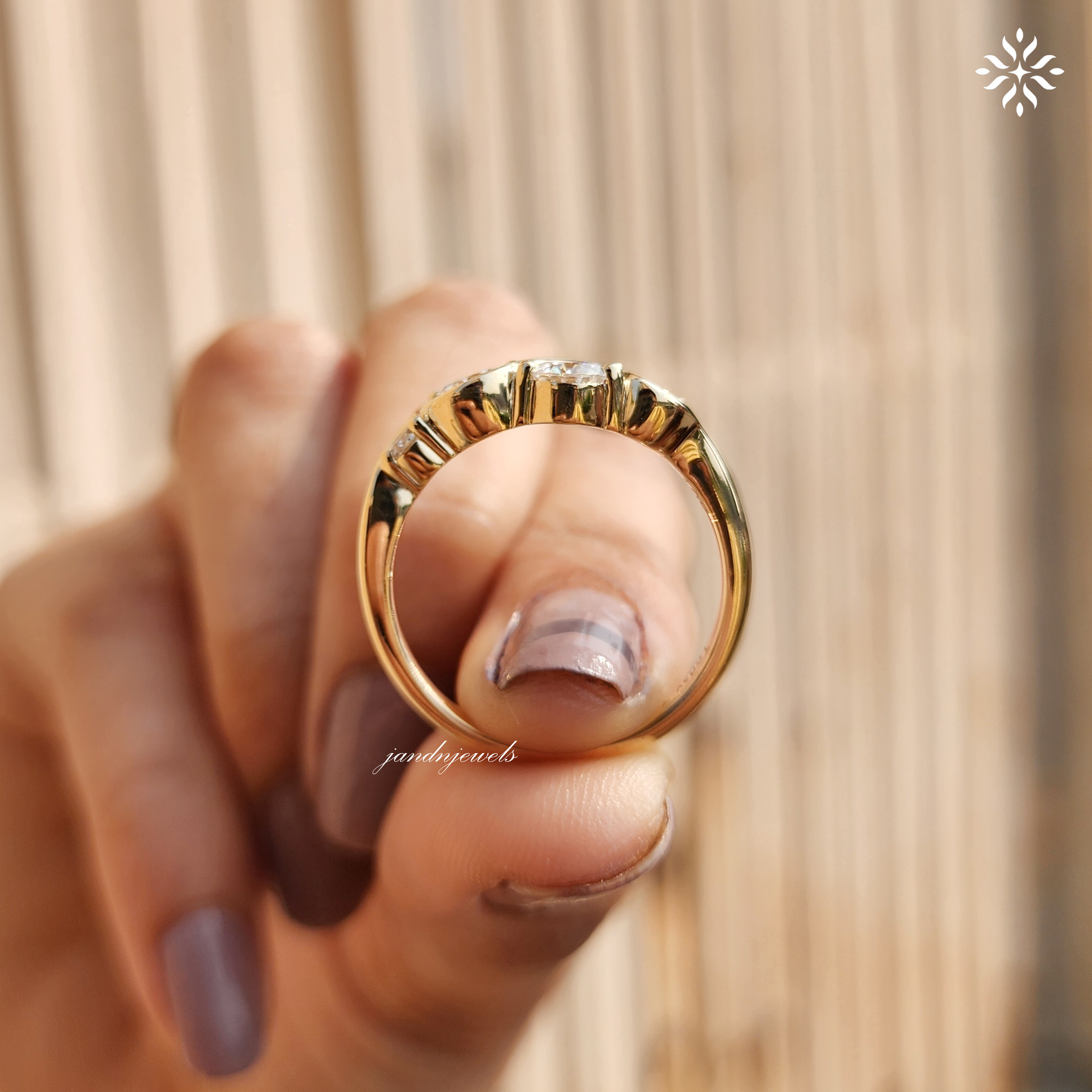 Wavy Diamond Trio Ring in 14K Yellow Gold Wedding Band