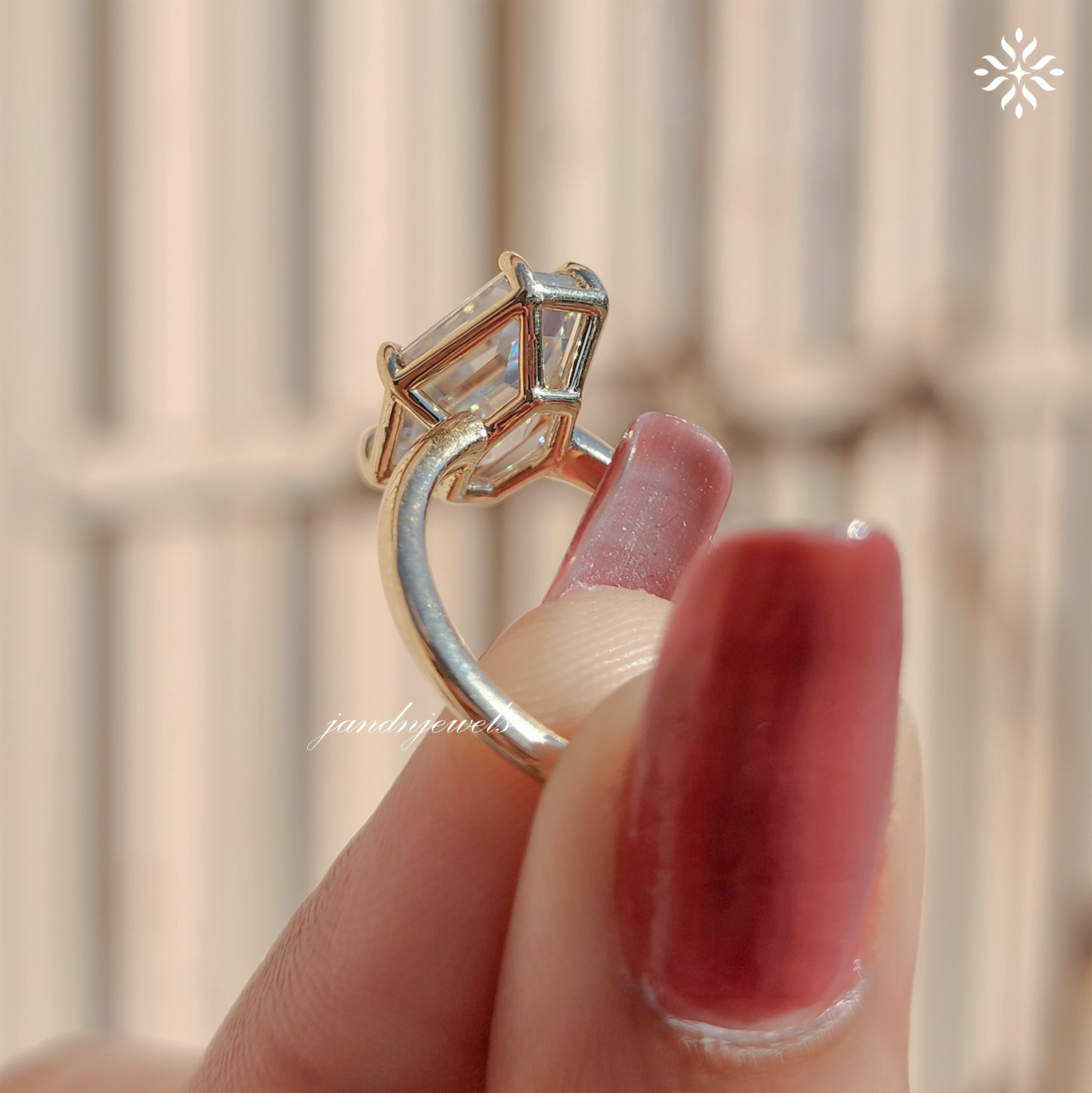 4CT Lozenge Cut Moissanite Engagement Ring 14K Solid Gold Solitaire Bezel And Prong Set Ring Unique Geometric Diamond Ring Wedding Ring