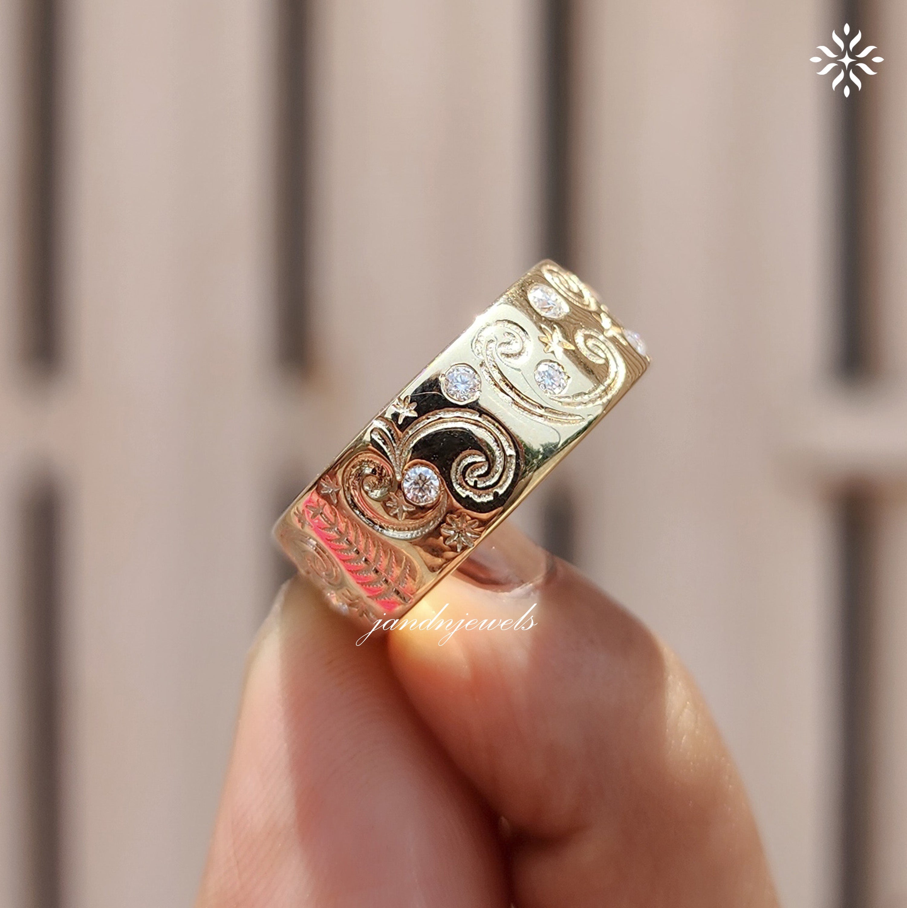 Antique Engraved Gold Wedding Band, Vintage Floral Scroll Ring with Diamond Accents, Unique Bridal Band