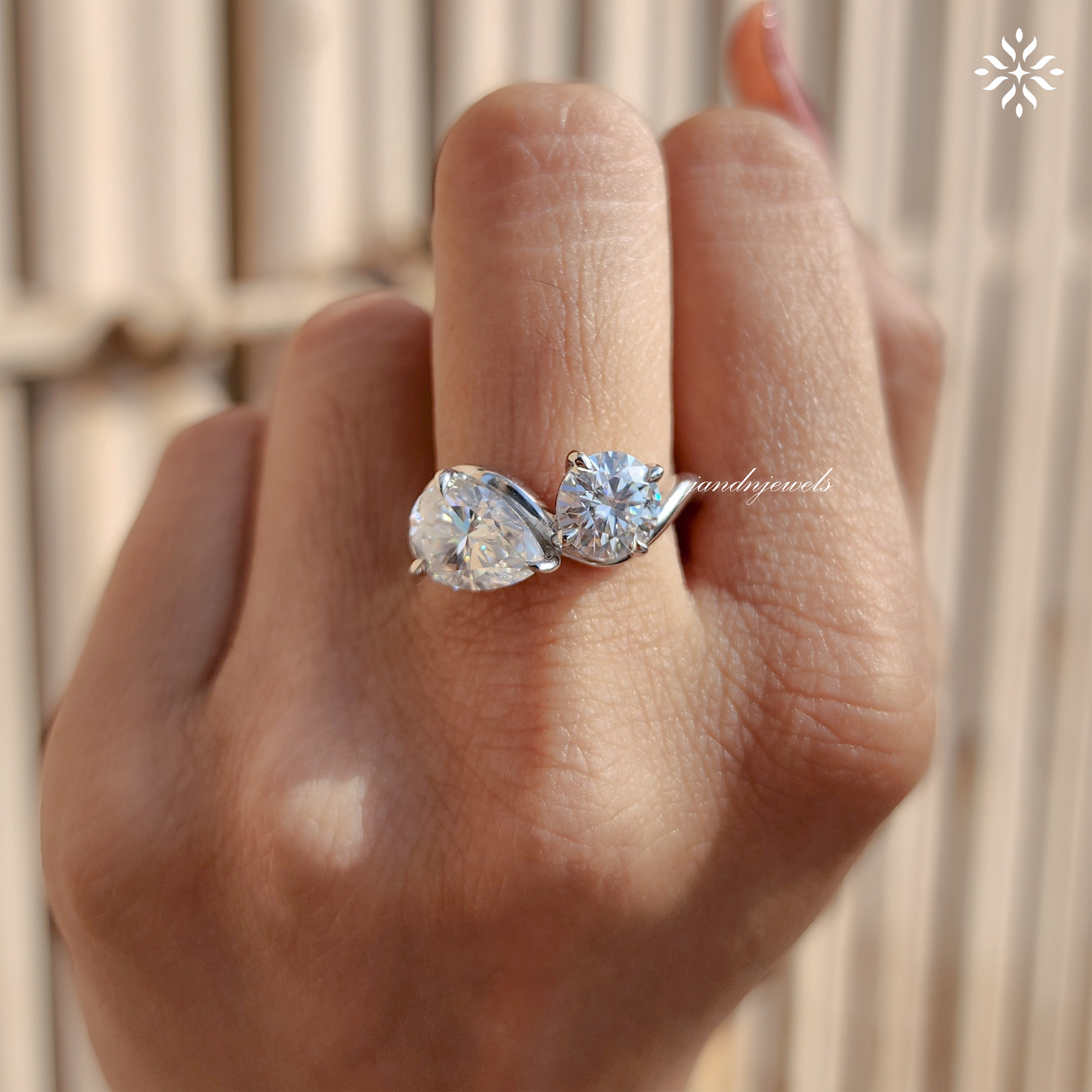 Pear & Round Cut Moissanite Engagement Ring, Toi Et Moi Ring, Bypass Shank Ring, 14K Solid Gold, Luxurious Two Stone Ring